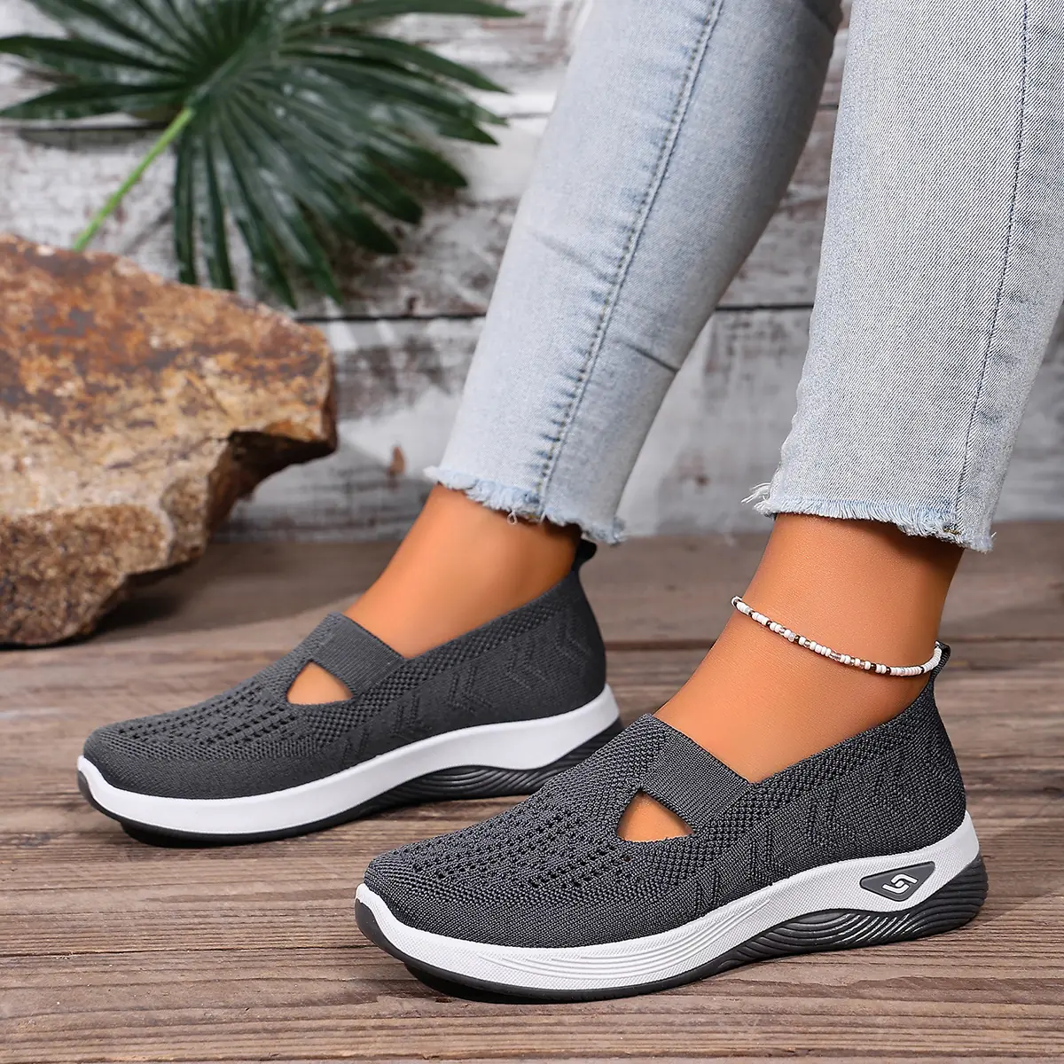 Aero Step-Grey - Image 1